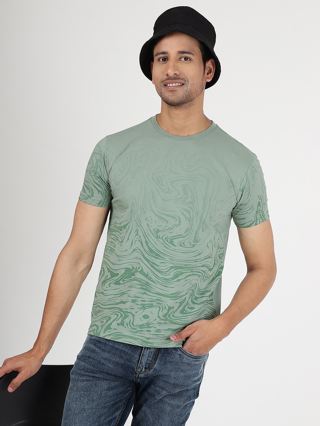 

JADE BLUE Abstract Printed Pure Cotton Slim Fit T-shirt, Green
