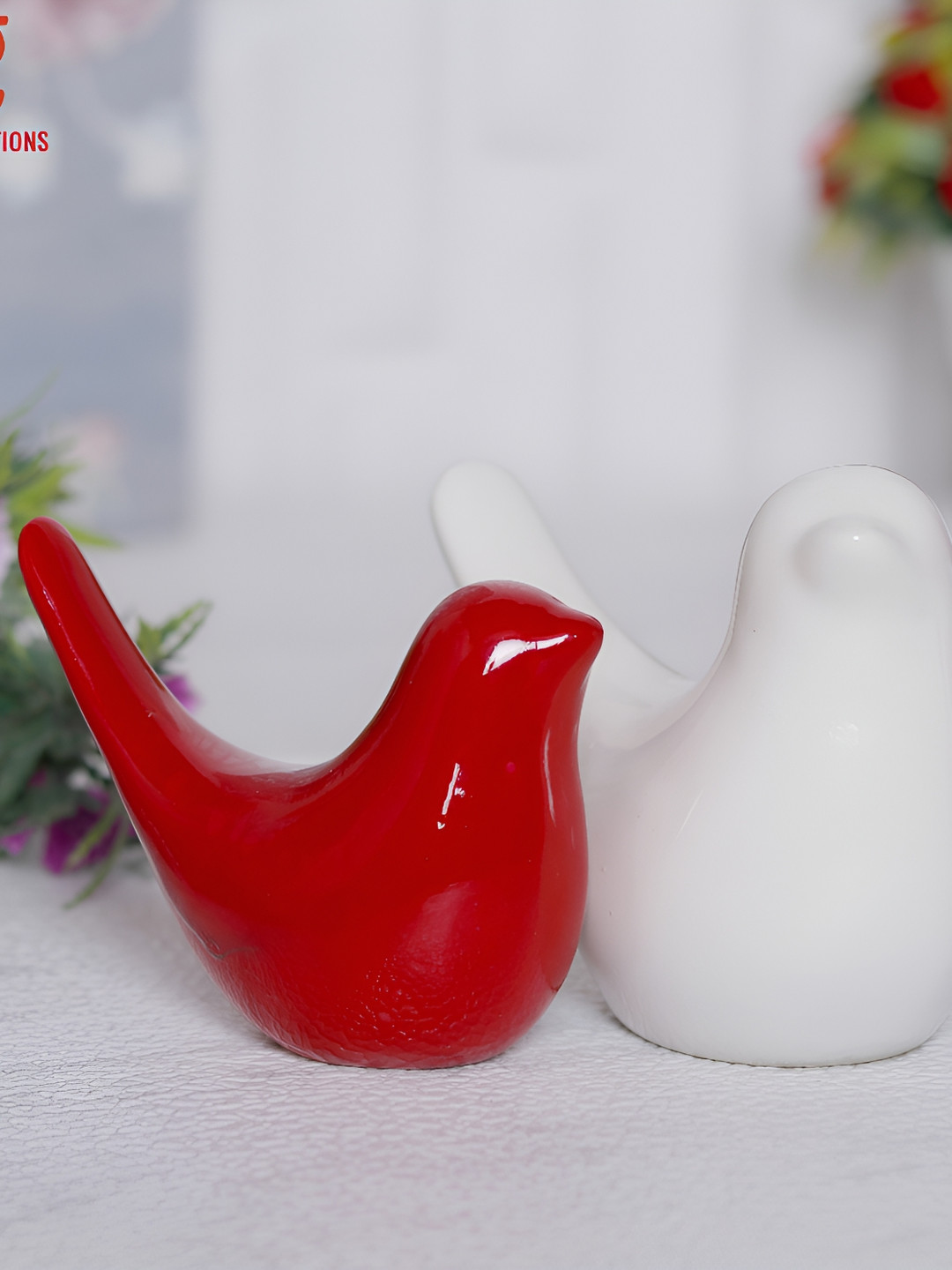 

GW CREATIONS White 2 Pieces Figurine Decorative Showpiece