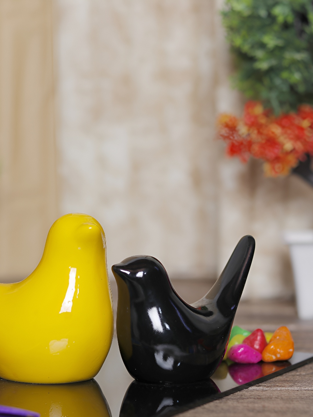 

GW CREATIONS Black & Yellow 2 Pieces Birds & Animals Showpieces