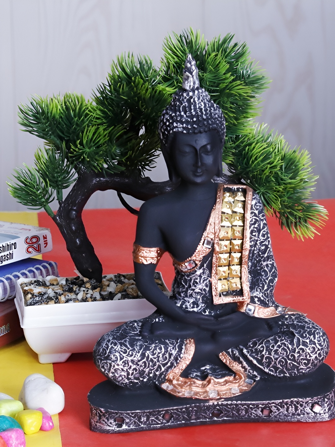 

GW CREATIONS Silver Toned & Black Idol Showpiece