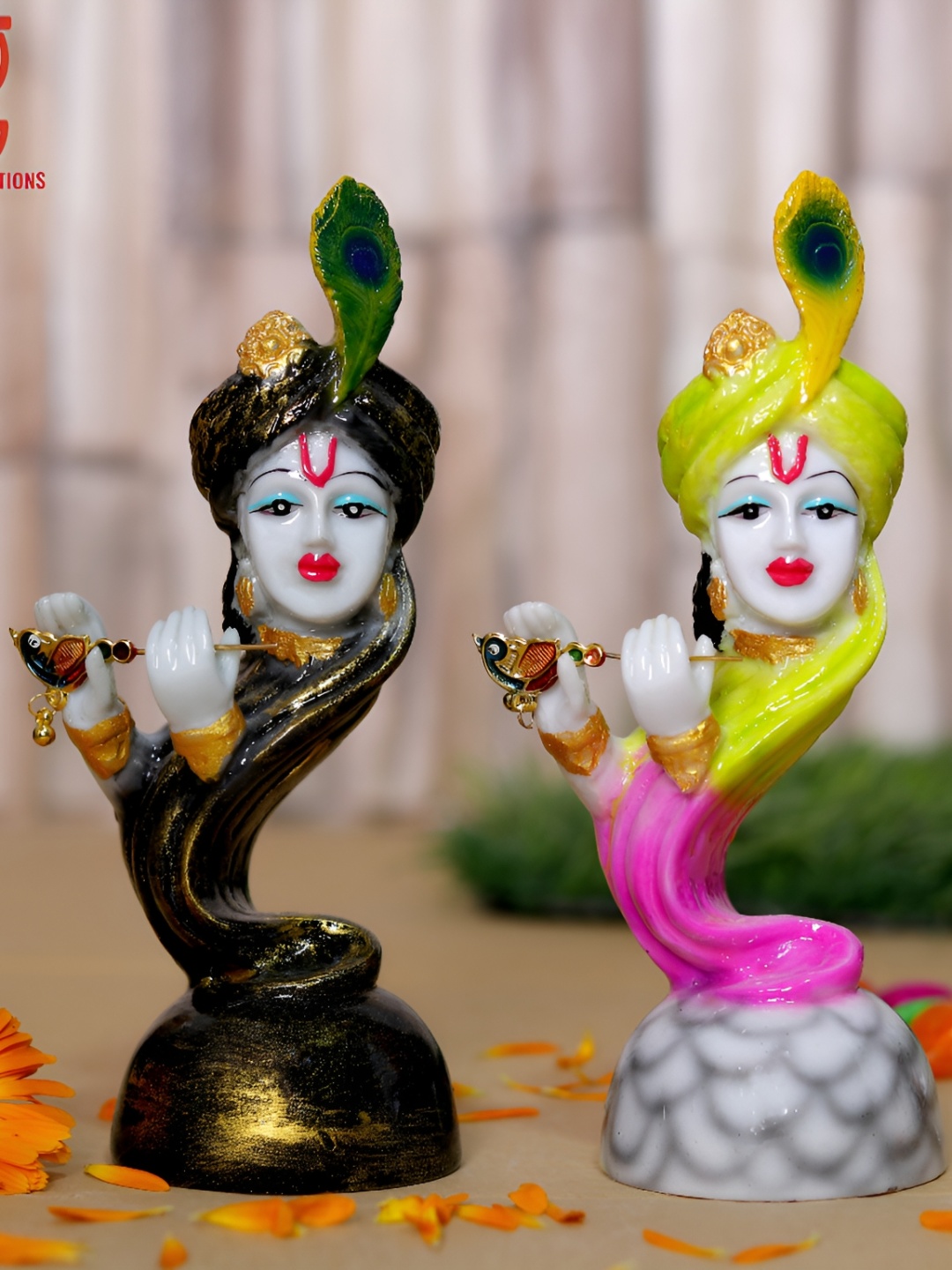 

GW CREATIONS Green & White 2 Pieces Figurine Decorative Showpiece
