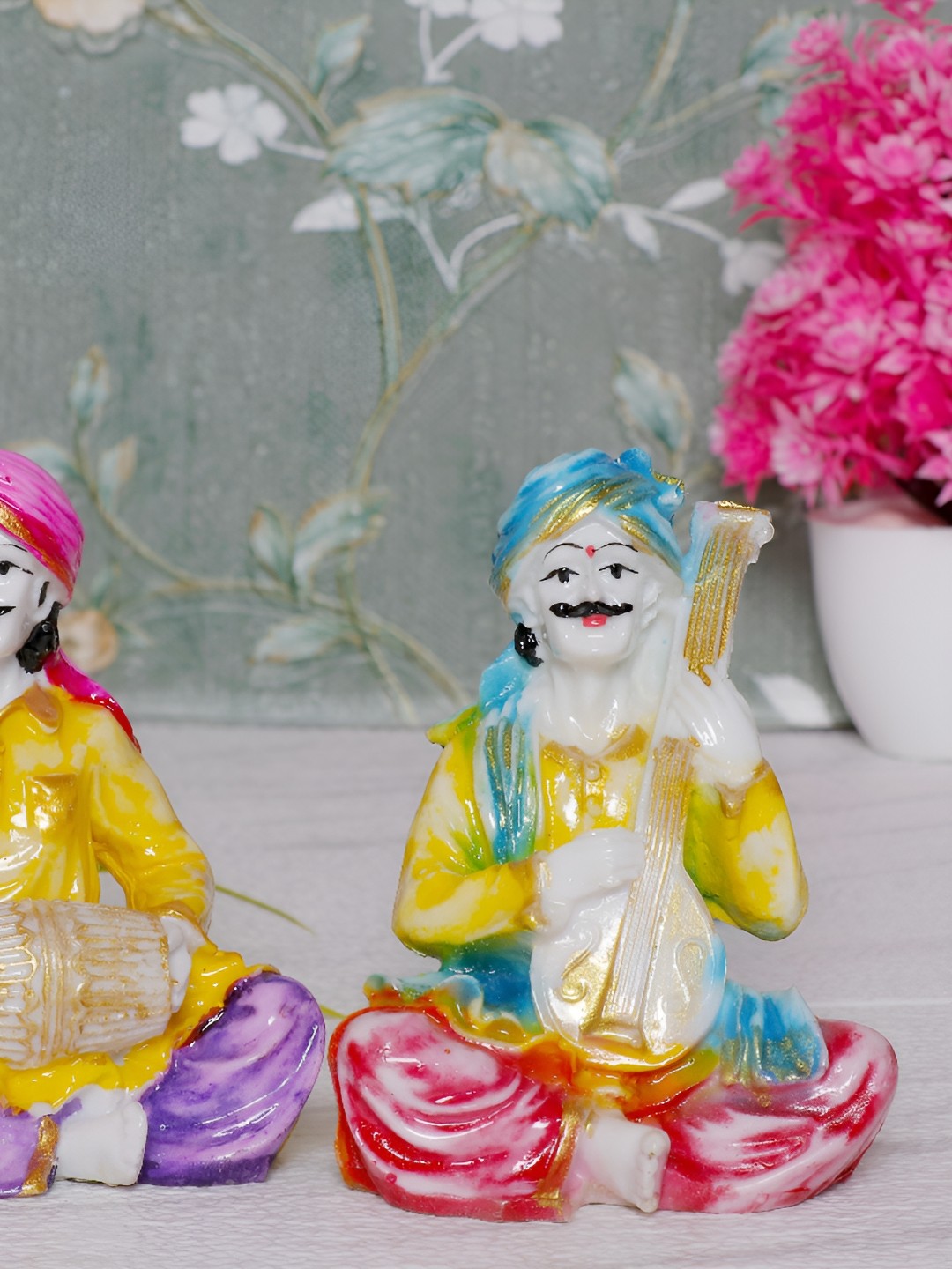 

GW CREATIONS Yellow & Pink Figurine Decorative Showpiece