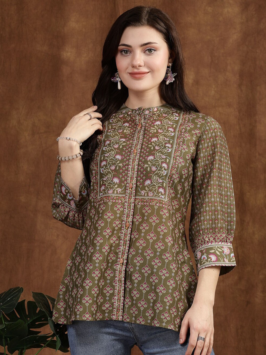 

Nayam By Lakshita Floral Printed Mandarin Collar A-Line Kurti, Green