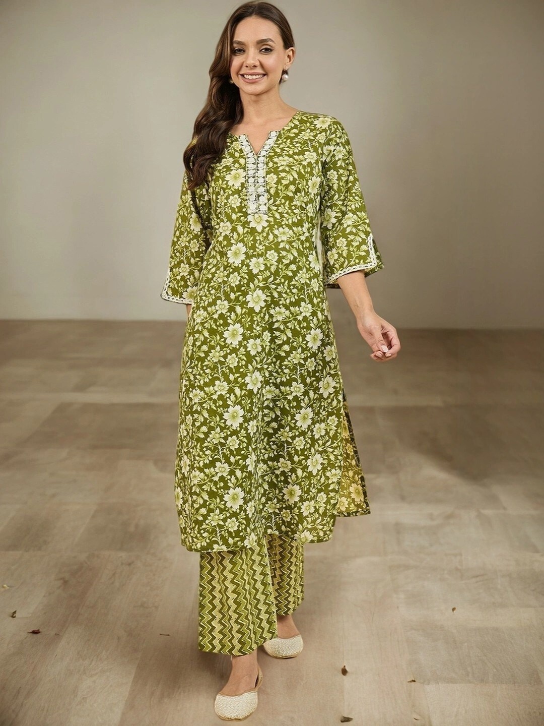

Azira Floral Printed Straight Pure Cotton Kurta with Palazzos, Green