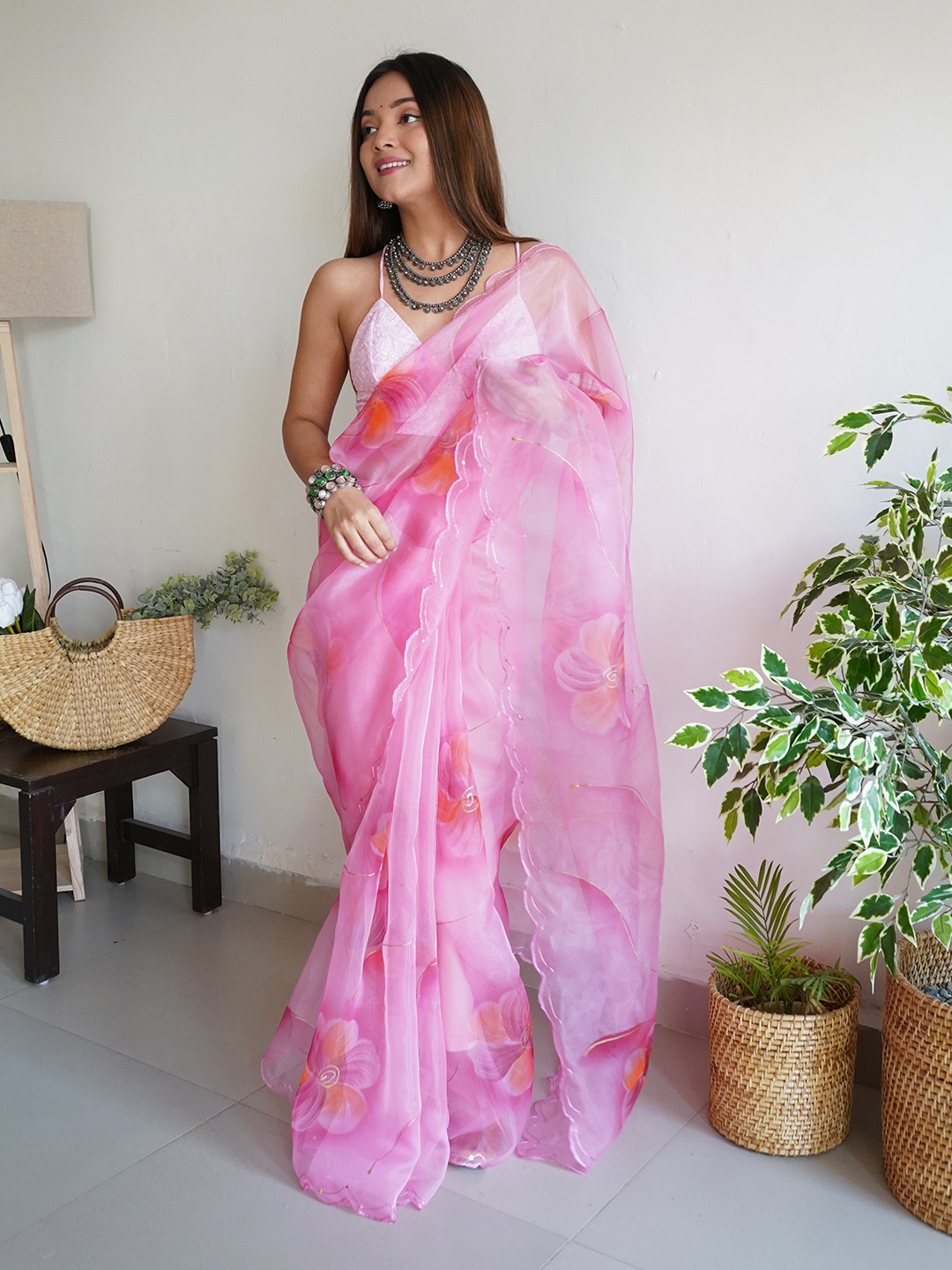 

SAREESBYCHIRAG Floral Sequinned Organza Saree, Pink
