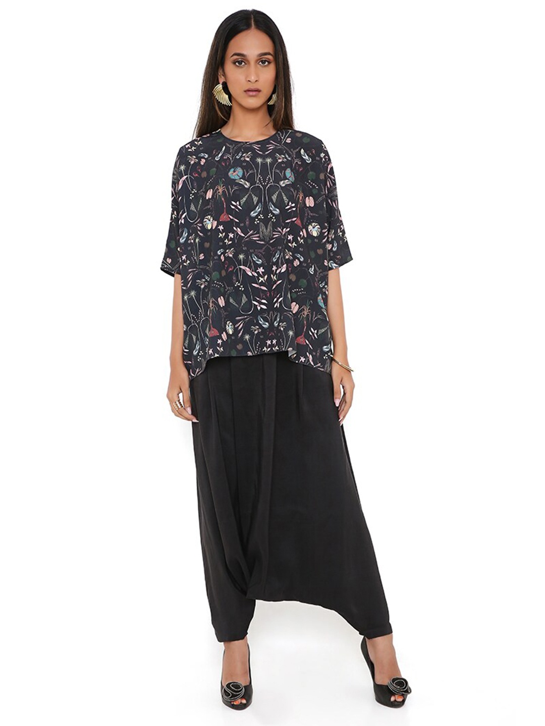 PS PRET BY PAYAL SINGHAL Floral Printed Round Neck Top, Black