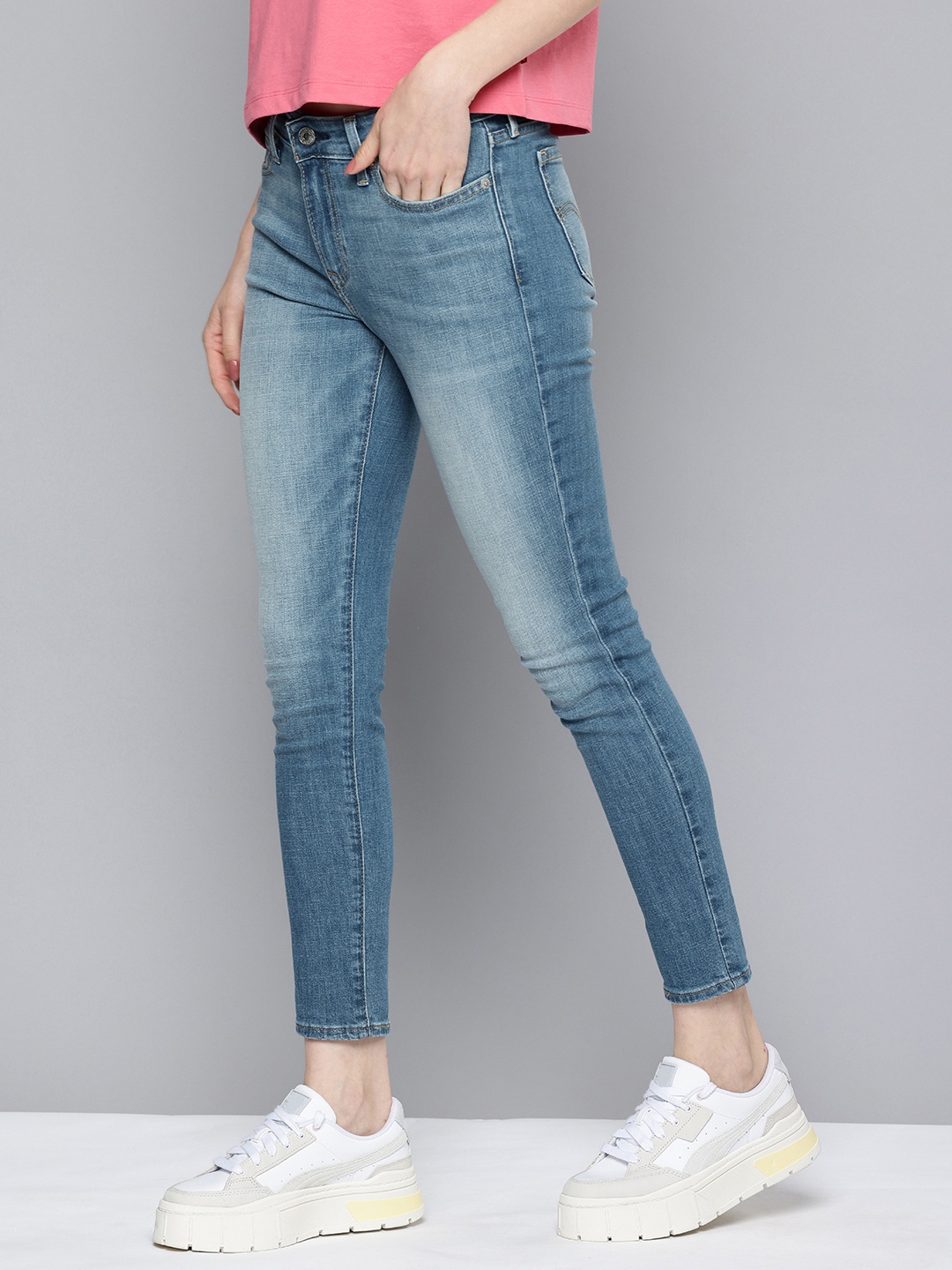 

Levis Women 711 Skinny Fit Heavy Fade Stretchable Jeans, Blue