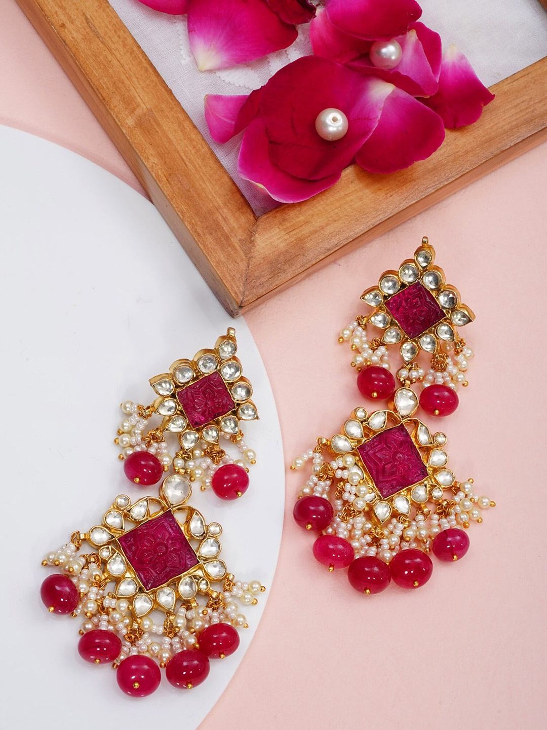 

Designbox Alloy Floral Kundan Chandelier Drop Earrings, Gold