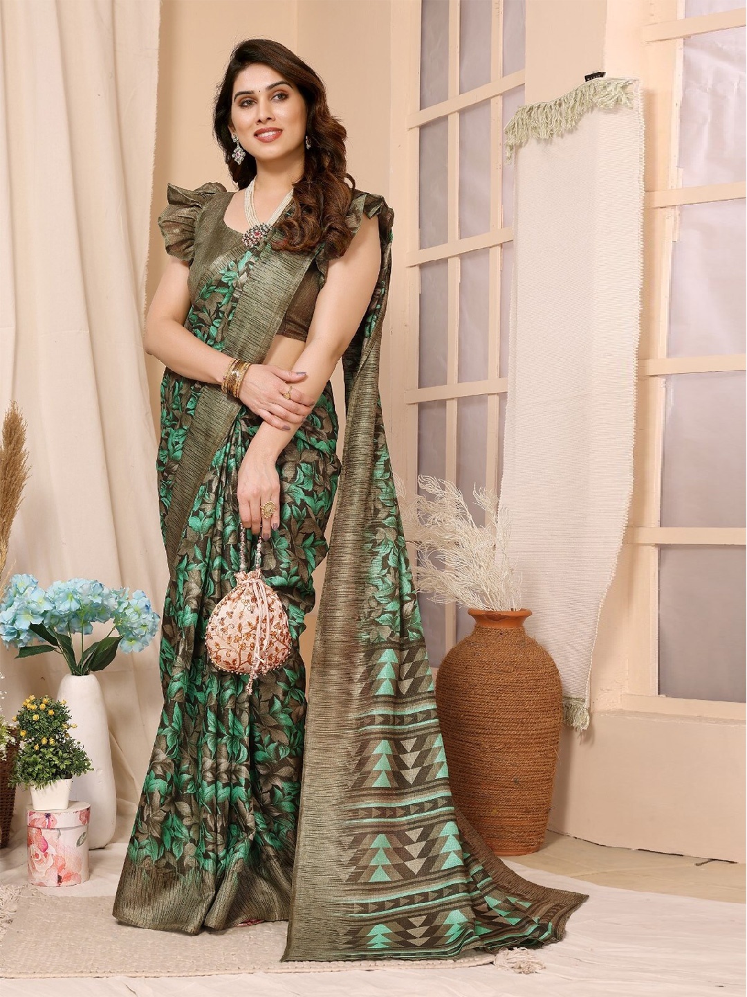 

PHORIA STYLE Ethnic Motifs Printed Designer Saree, Green