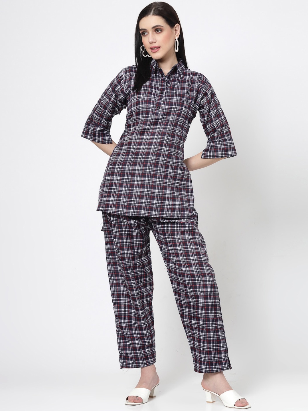 ISHQY Checked Printed Notched Neck Three-Quarter Sleeves Co-Ords Set, White