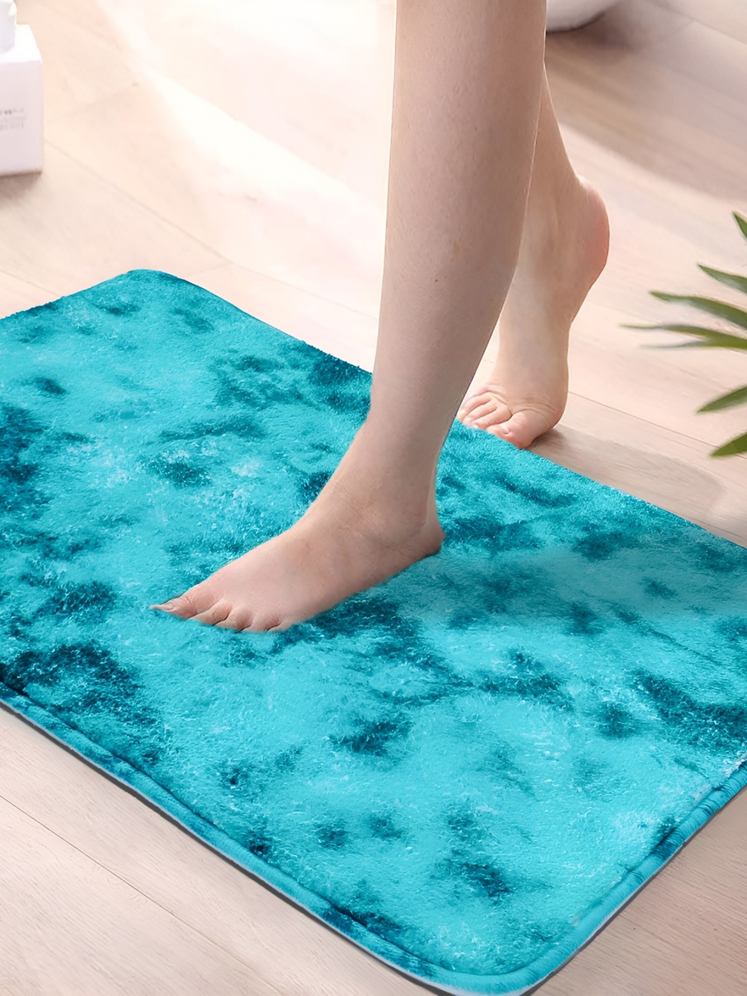 

Yellow Weaves Blue Self-designed 500 GSM Non-Slip Bath Rug