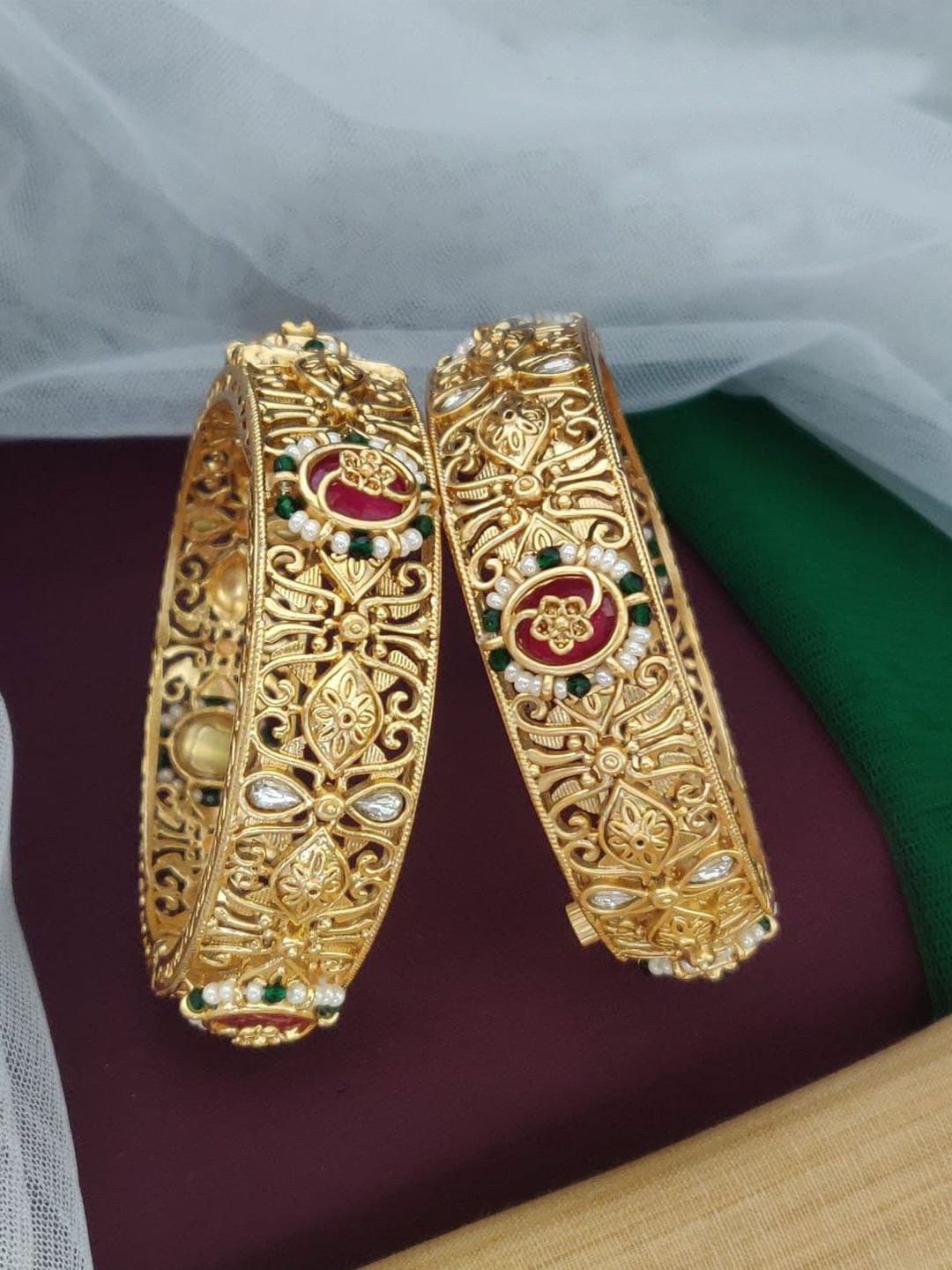 

The ivora Set Of 2 Gold-Plated Stone Beaded Bangle
