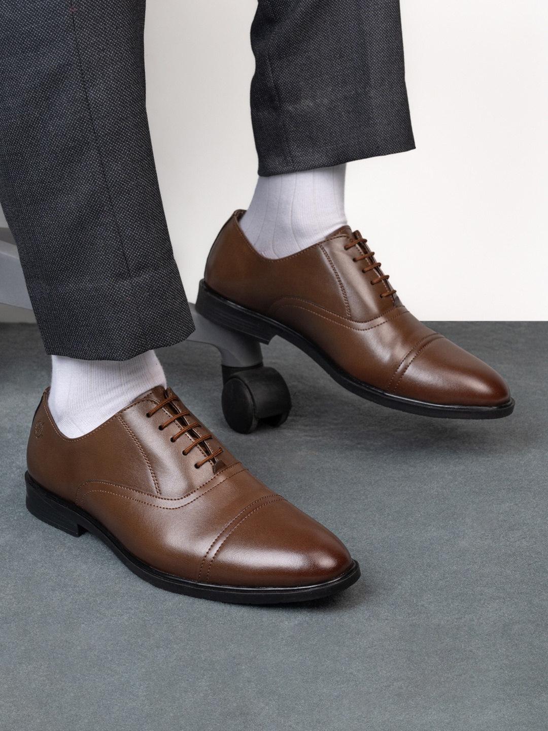

Alberto Torresi Men Formal Derbys, Tan