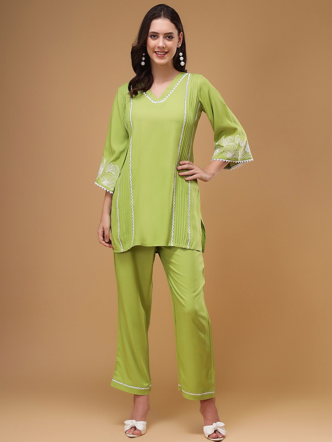 

Bani Women Floral Embroidered V-Neck Lace Top & Flared Trouser, Green