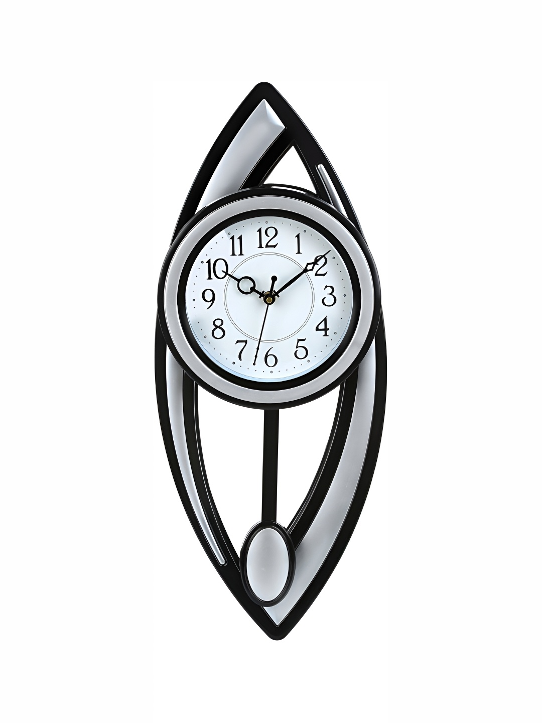 

Attractionz Silver-Toned & Black Vintage Round Shaped Wall Clock