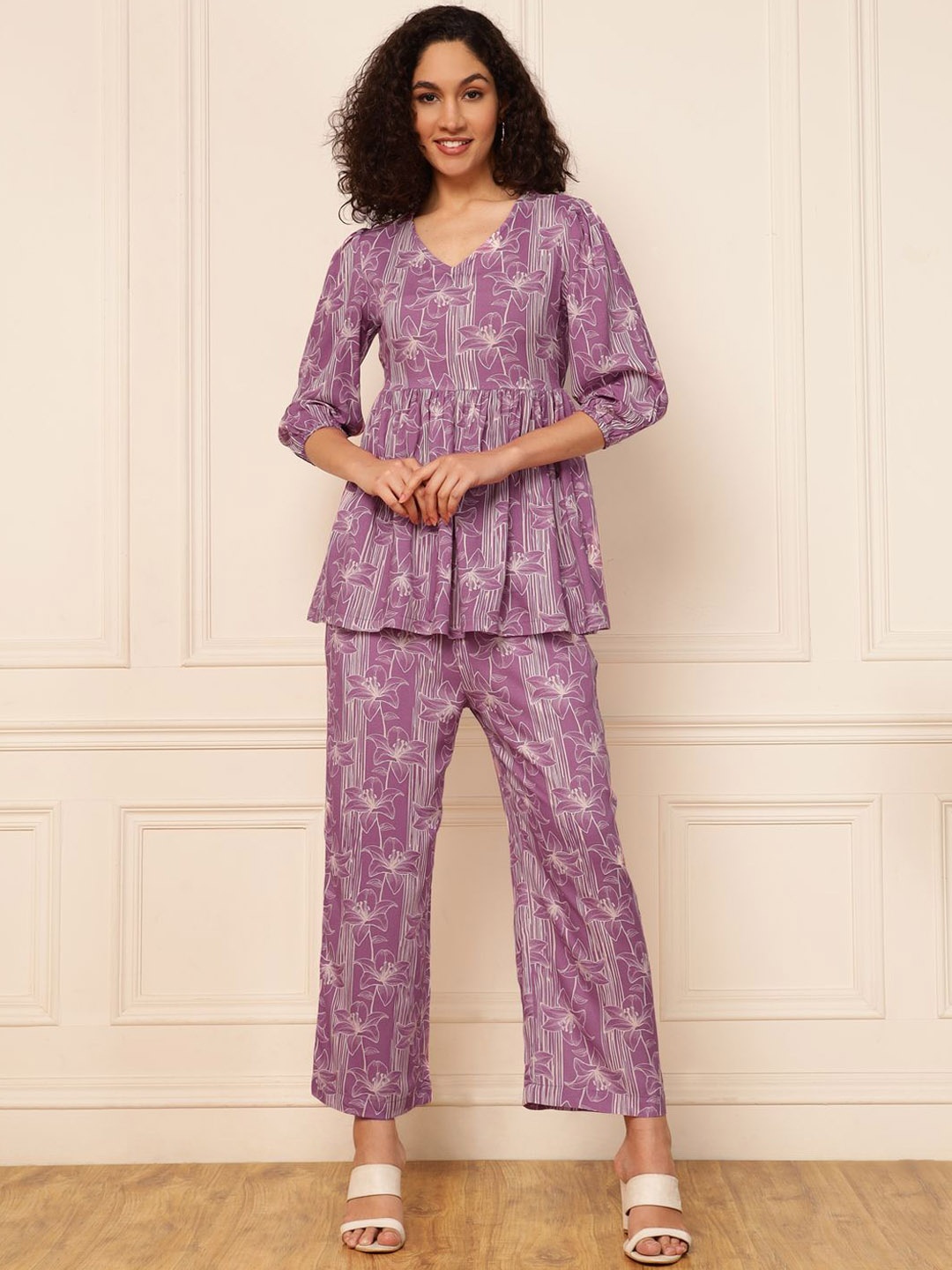 

DEEBACO Floral Printed V-Neck Top With Flared Palazzos, Lavender