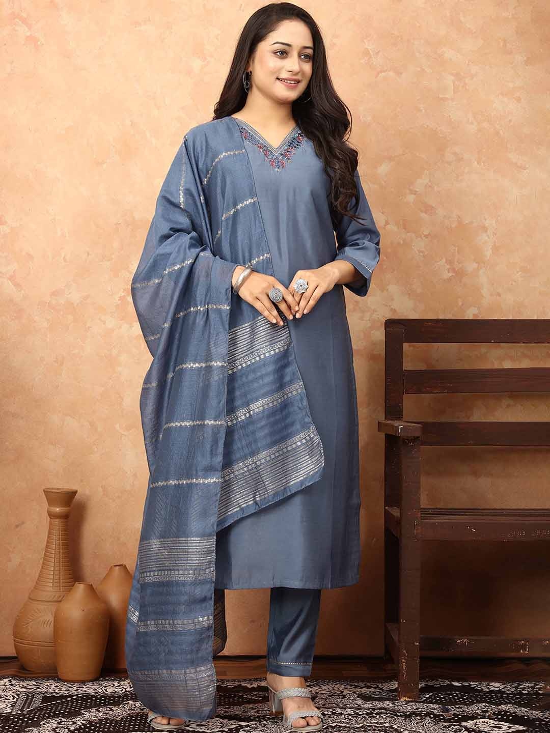 

TWINS LADY Floral Yoke Design Regular Thread Work Kurta with Trouser & Dupatta, Grey