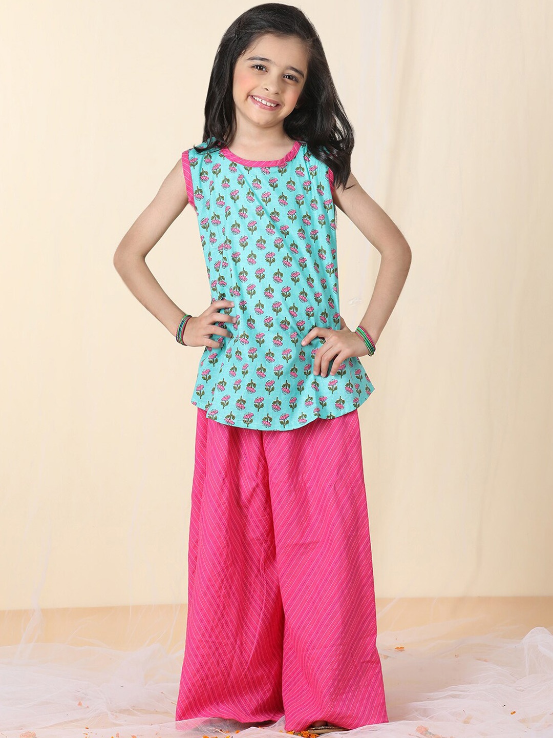 

Sangria Girls Floral Printed Round Neck Kurti With Palazzos, Pink