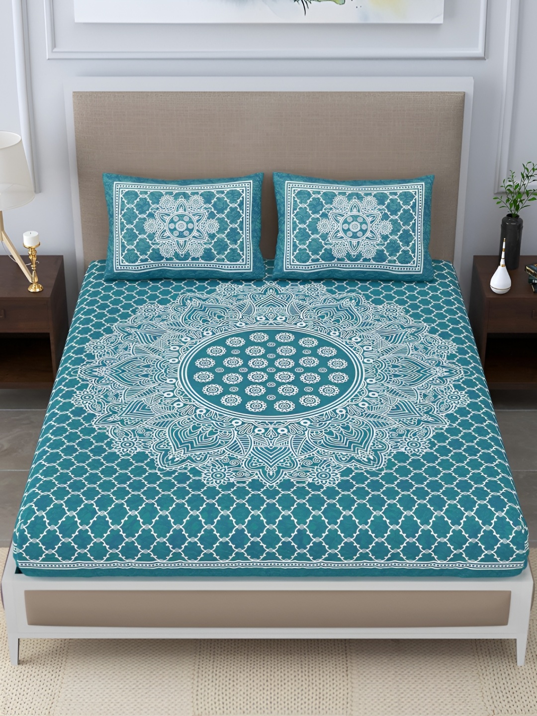 

PHOEBEE Blue & White Ethnic Motifs Cotton 120 TC Queen Bedsheet with 2 Pillow Covers