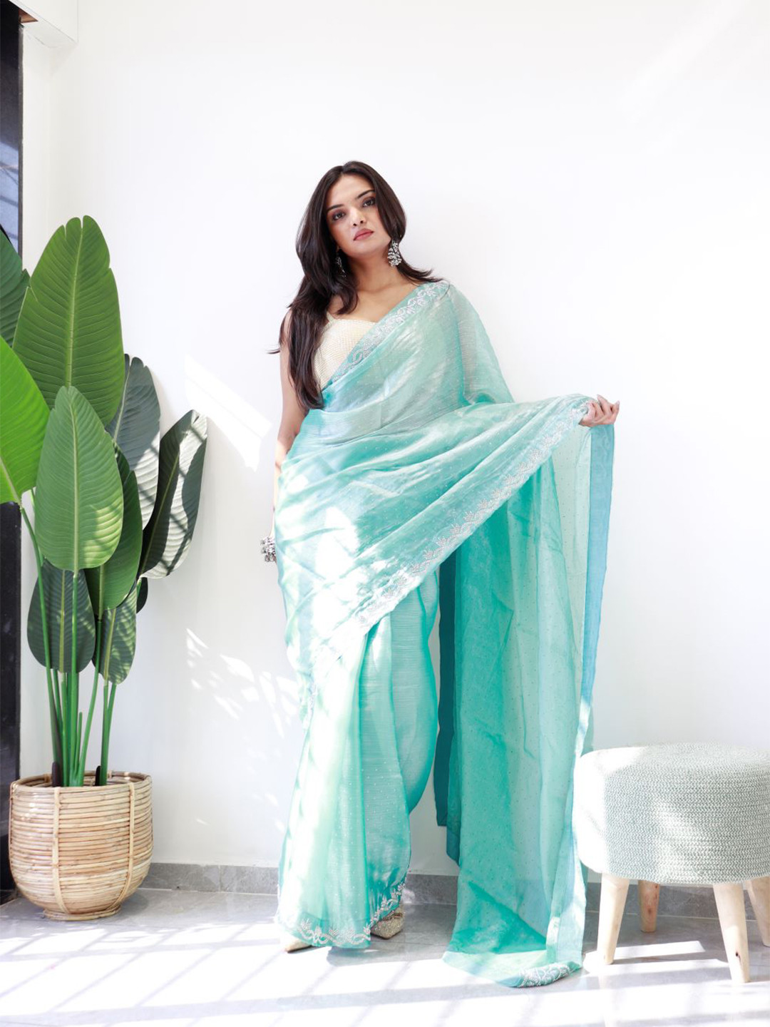 

Anouk Floral Embellished Tissue Saree, Blue