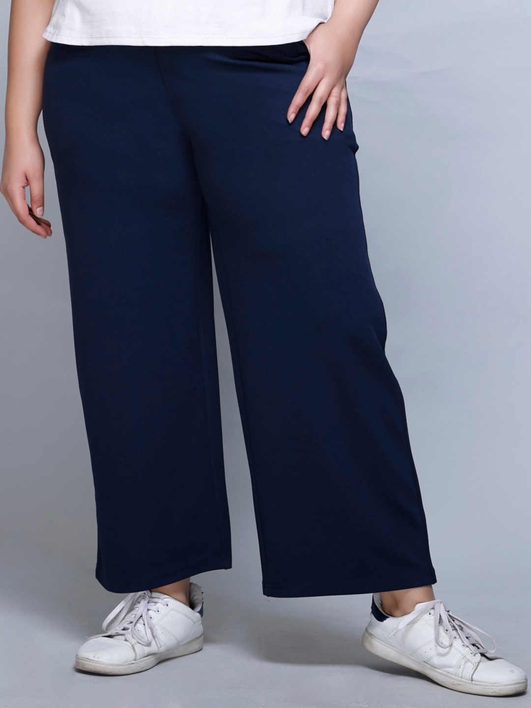 

IN Love Women Dry-Fit Slim-Fit Mid-Rise Track Pants, Navy blue