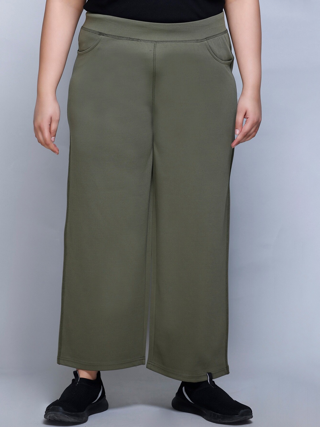 

IN Love Women Slim-Fit Dry Fit Track Pants, Green