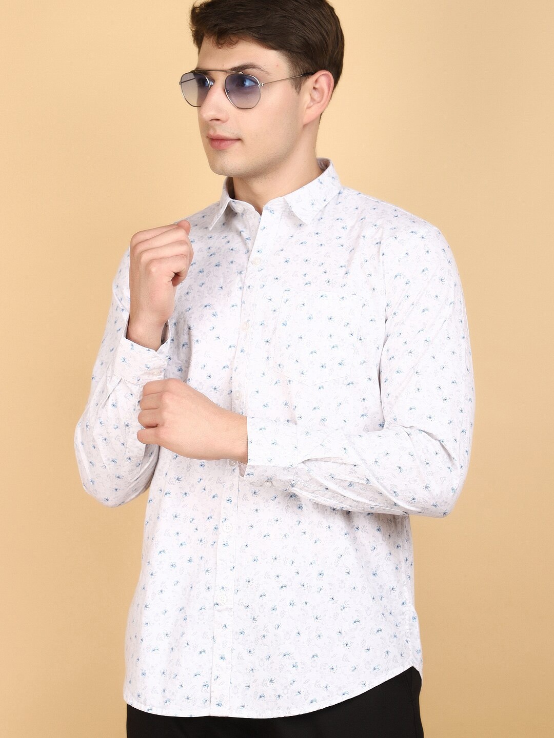 

V-Mart Printed Spread Collar Casual Shirt, White