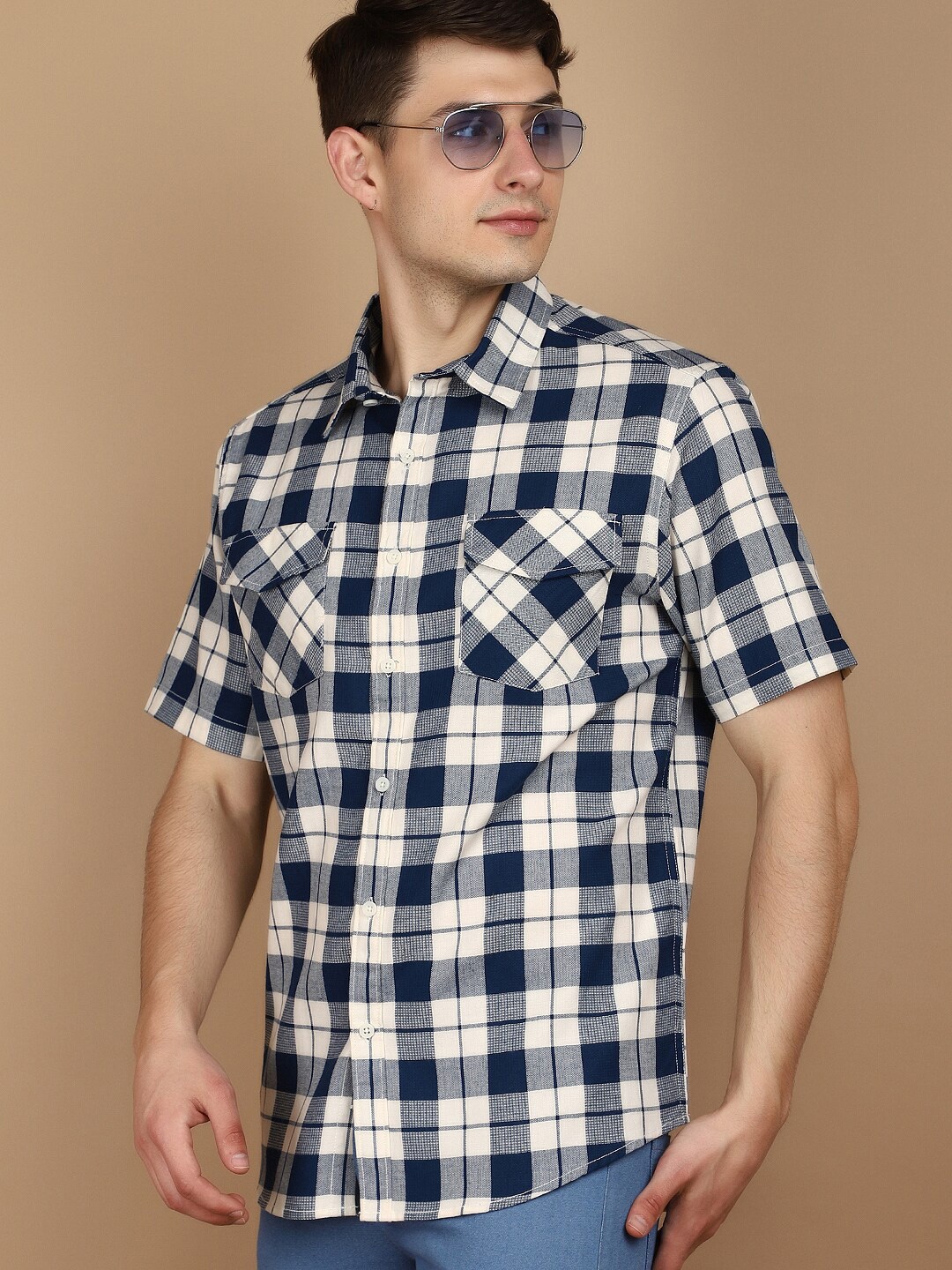 

V-Mart Tartan Checks Short Sleeves Spread Collar Cotton Opaque Checked Casual Shirt, Blue