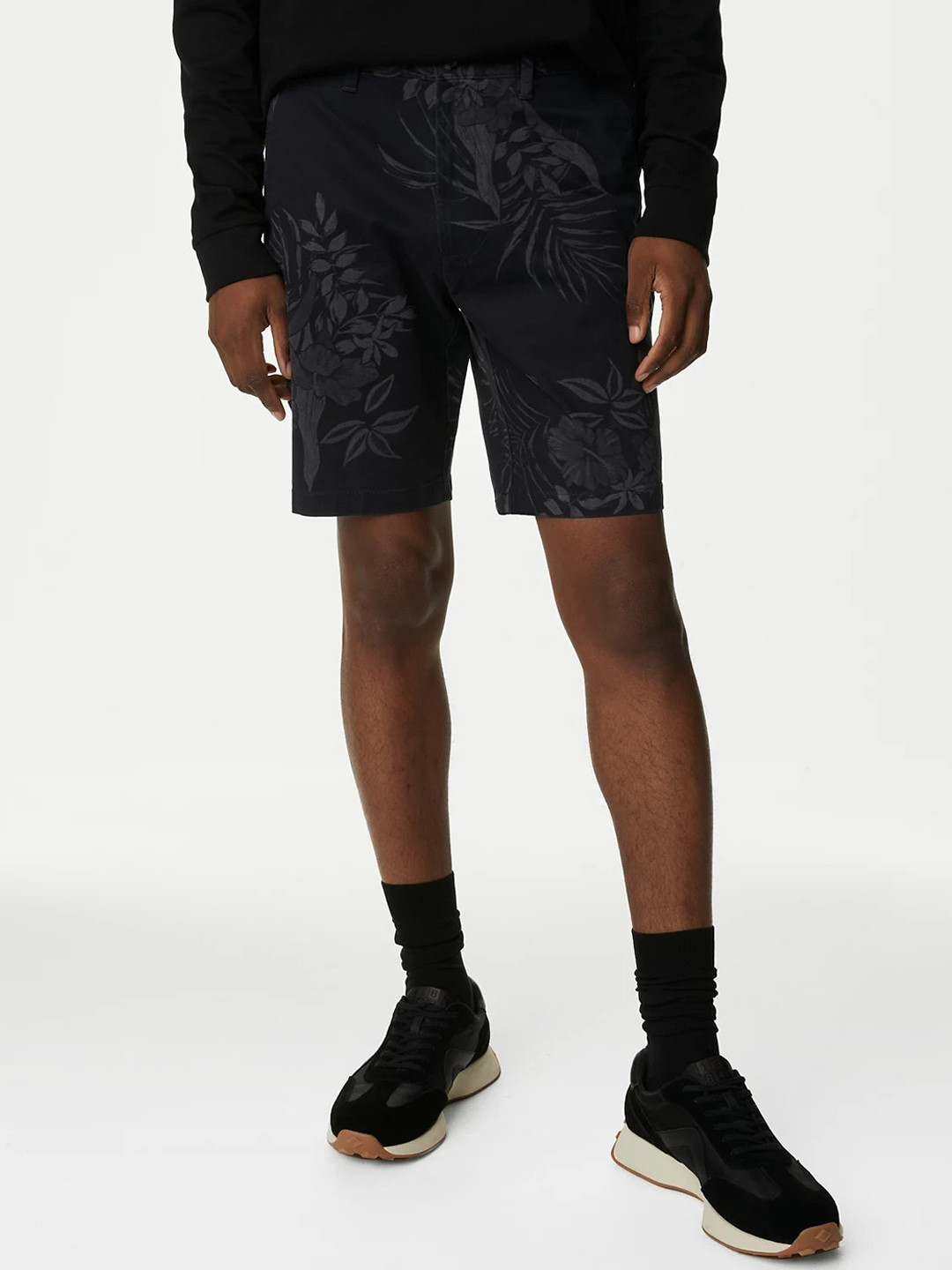 

Marks & Spencer Floral Printed Mid-Rise Shorts, Navy blue