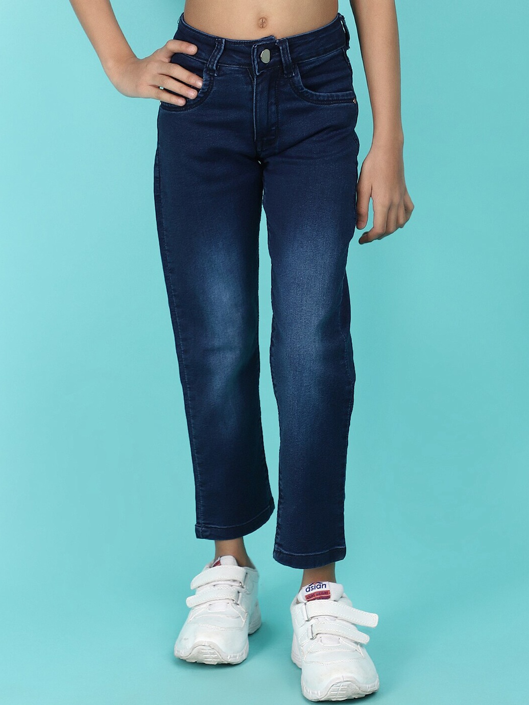

V-Mart Girls Light Fade Denim Jeans, Blue