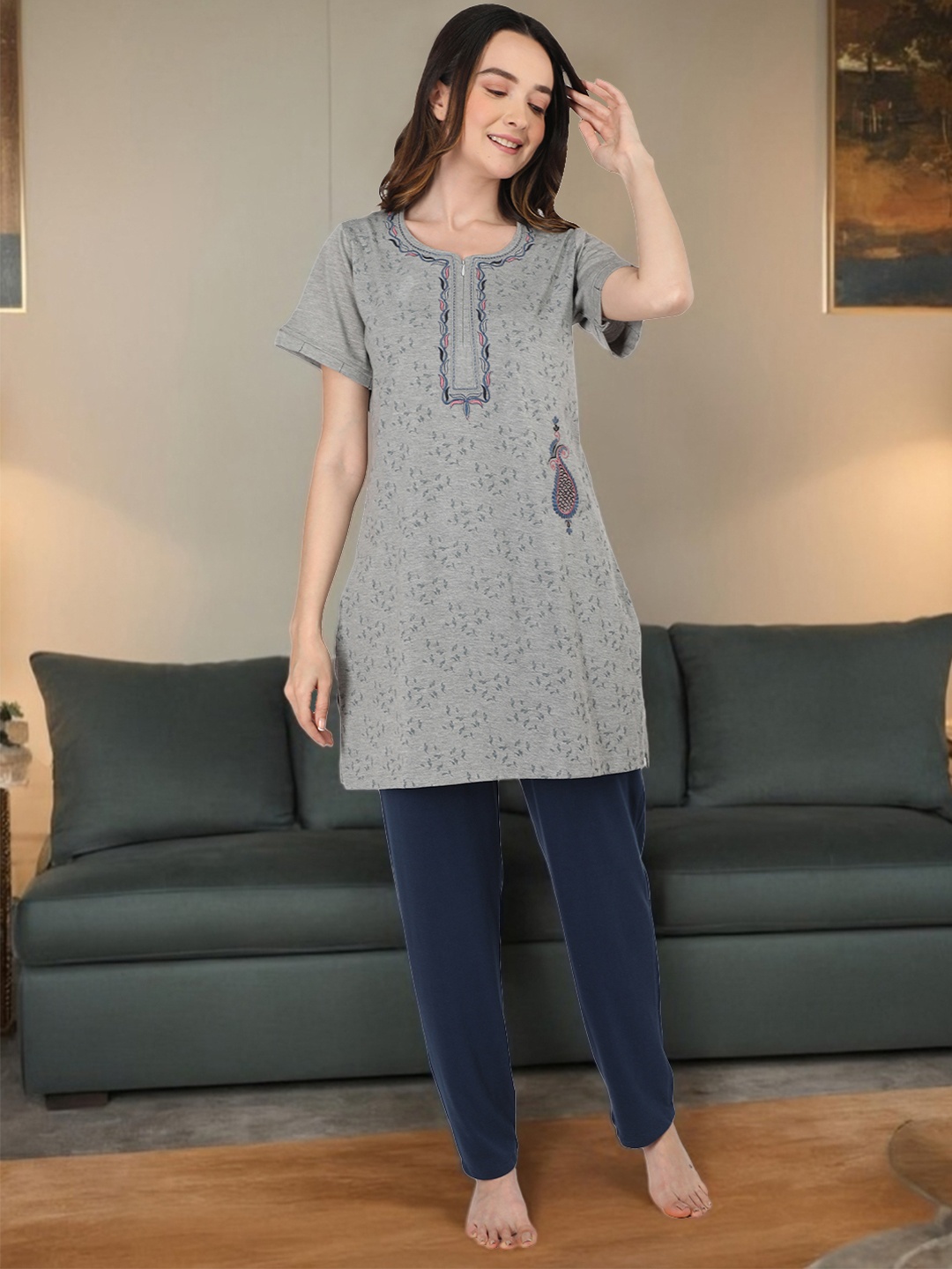 

Duchess Printed Cotton Night suit, Grey