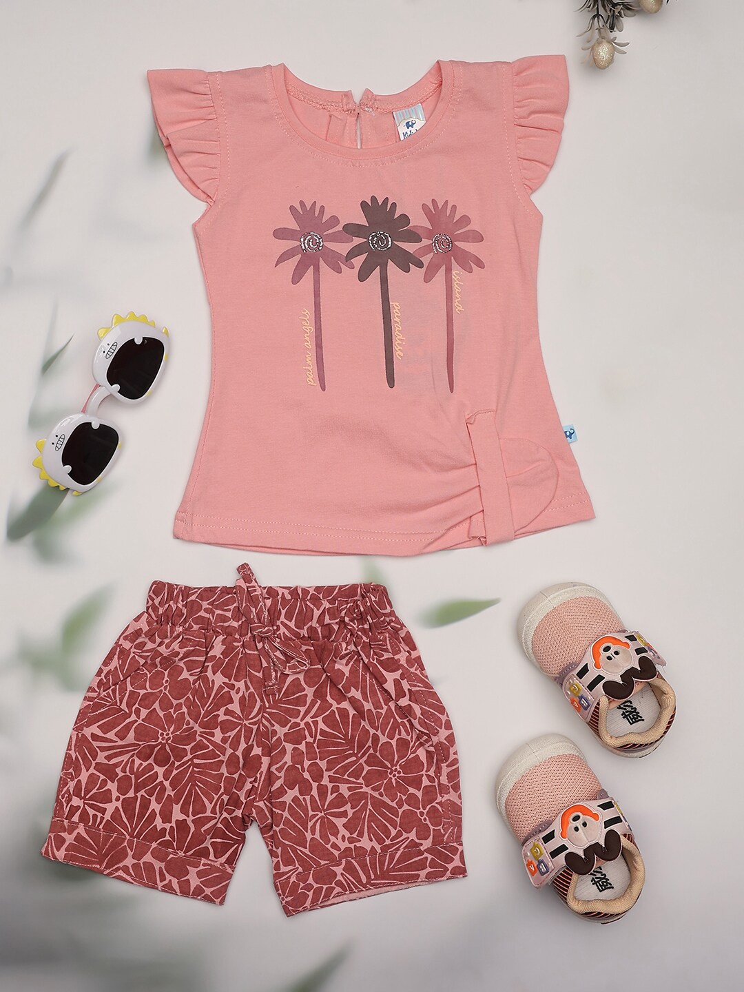 

V-Mart Kids Printed Pure Cotton Top With Shorts, Orange