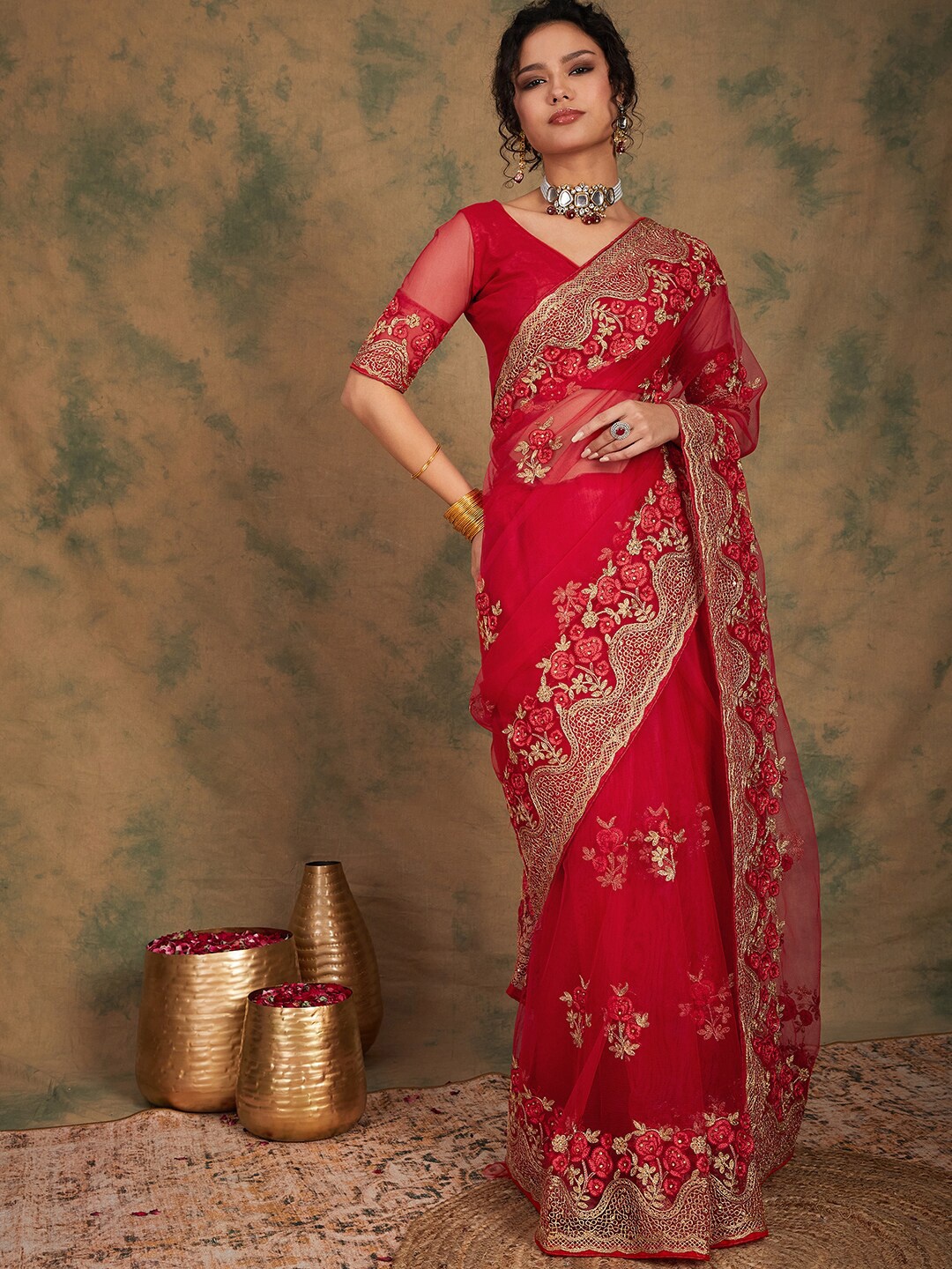 

Ishin Floral Embroidered Net Saree, Red