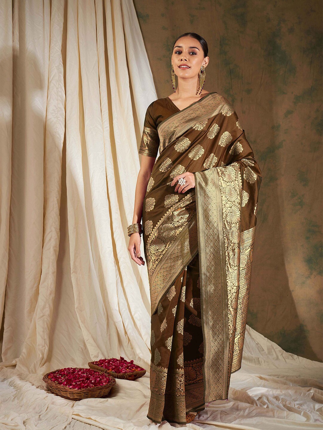 

Ishin Woven Design Zari Banarasi Saree, Coffee brown