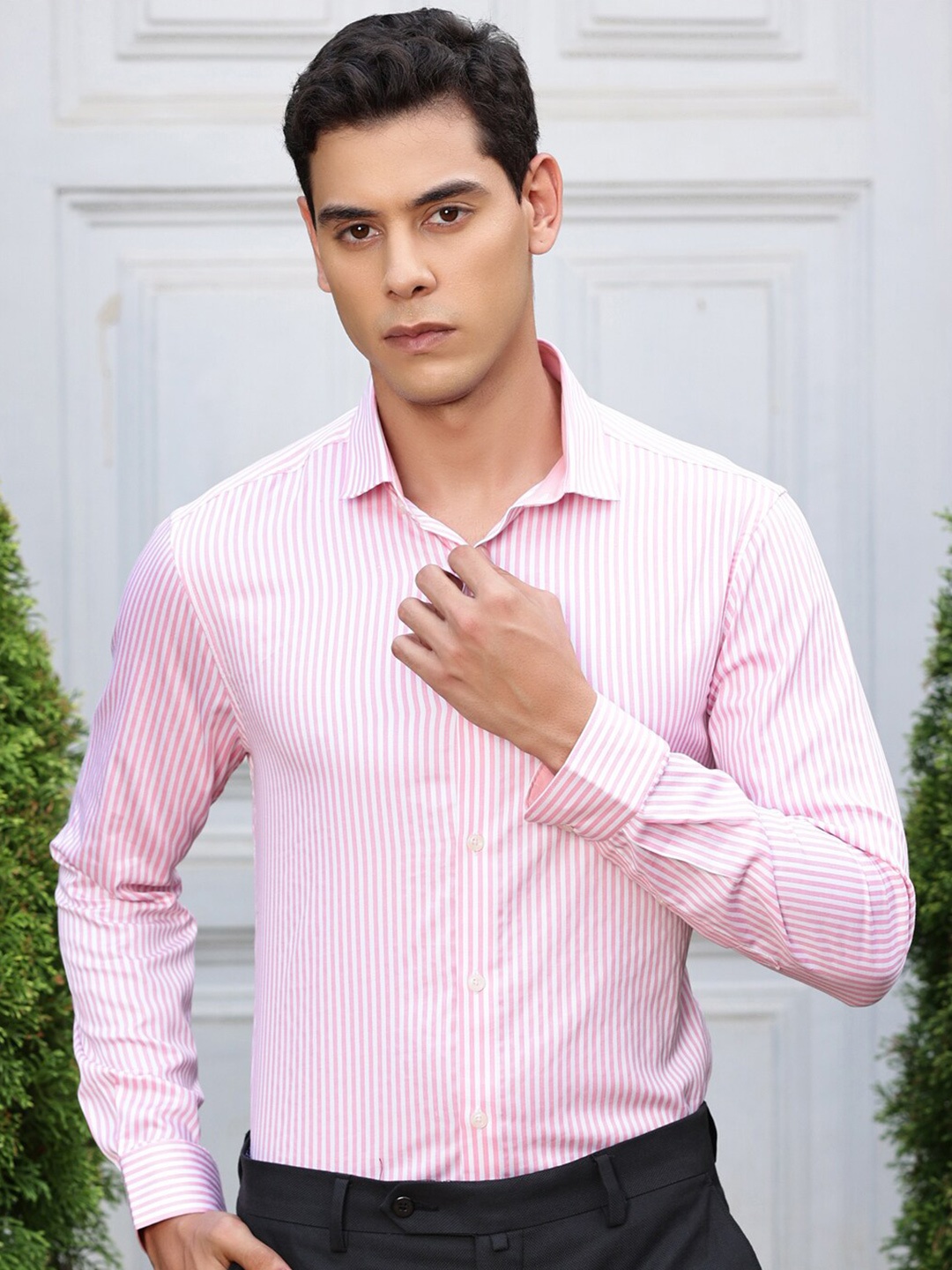 

Thomas Scott Vertical Striped Premium Cotton Opaque Formal Shirt, Pink