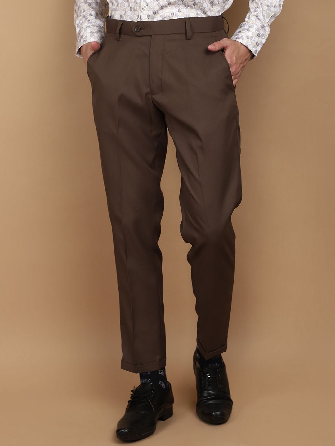 

V-Mart Men Mid-Rise Regular Fit Cotton Regular Trousers, Brown