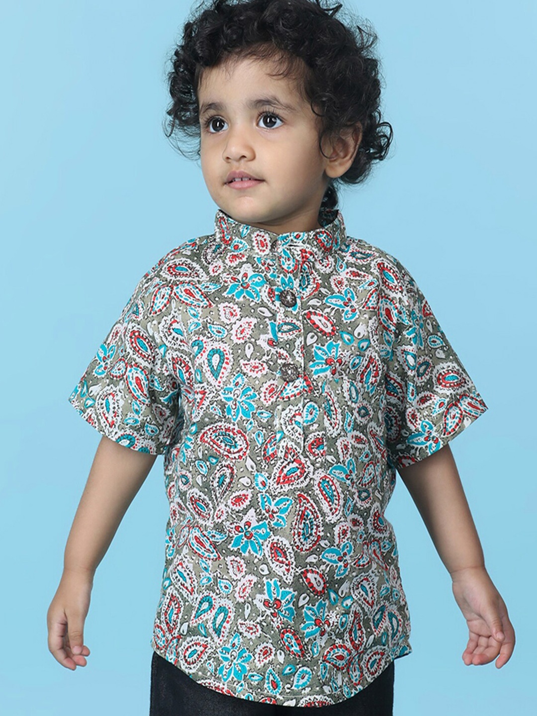 

Cutiekins Boys Floral Printed Mandarin Collar Short Sleeves T-Shirt, Green