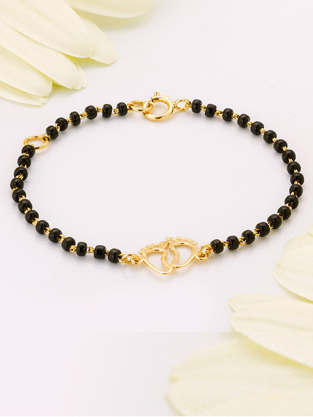 

GIVA Girls 18KT Gold Baby Footprint Nazaria Bracelet-1.08 gm
