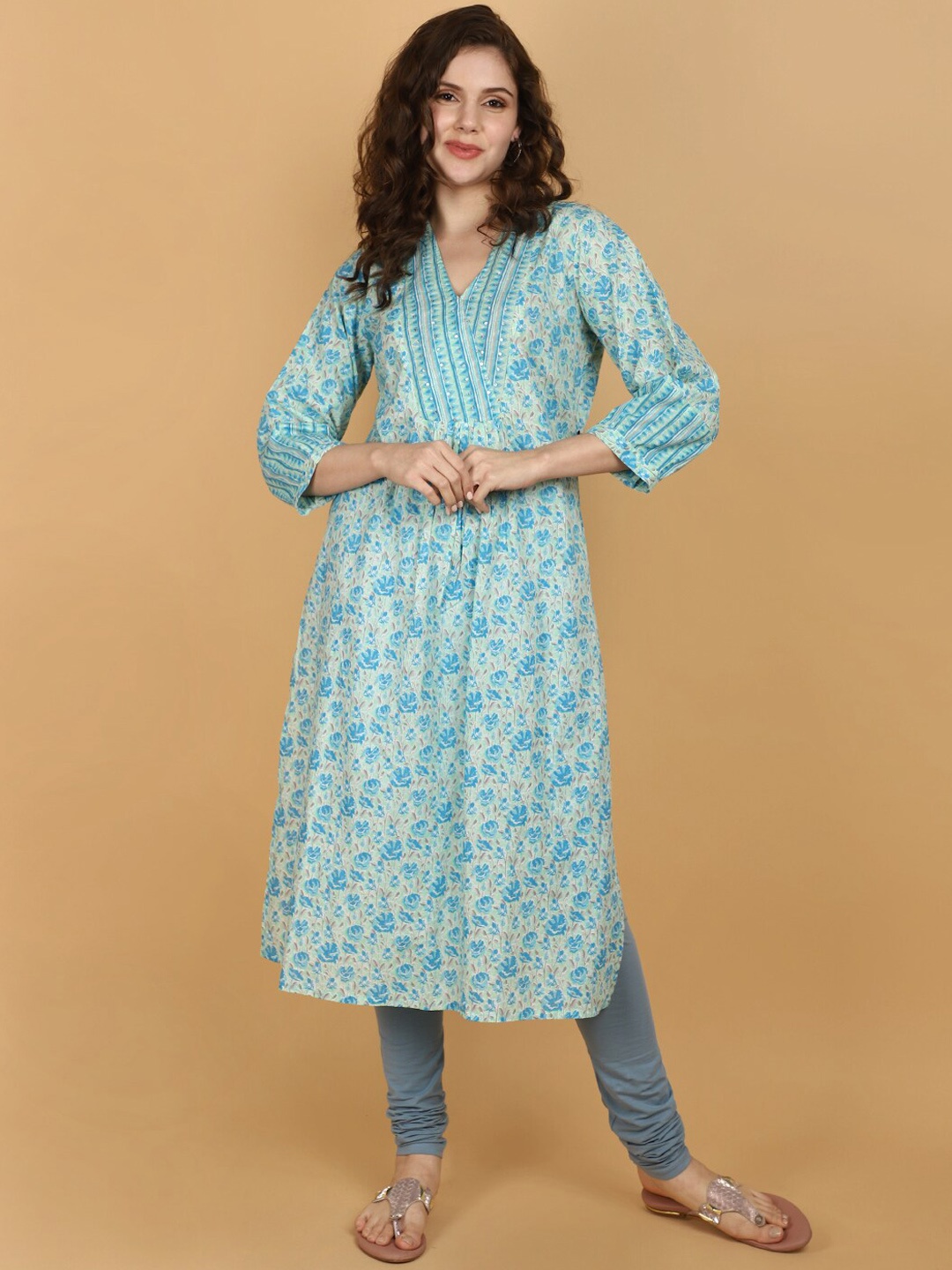 

V-Mart Floral Printed V-Neck Sequined Cotton Straight Kurta, Blue