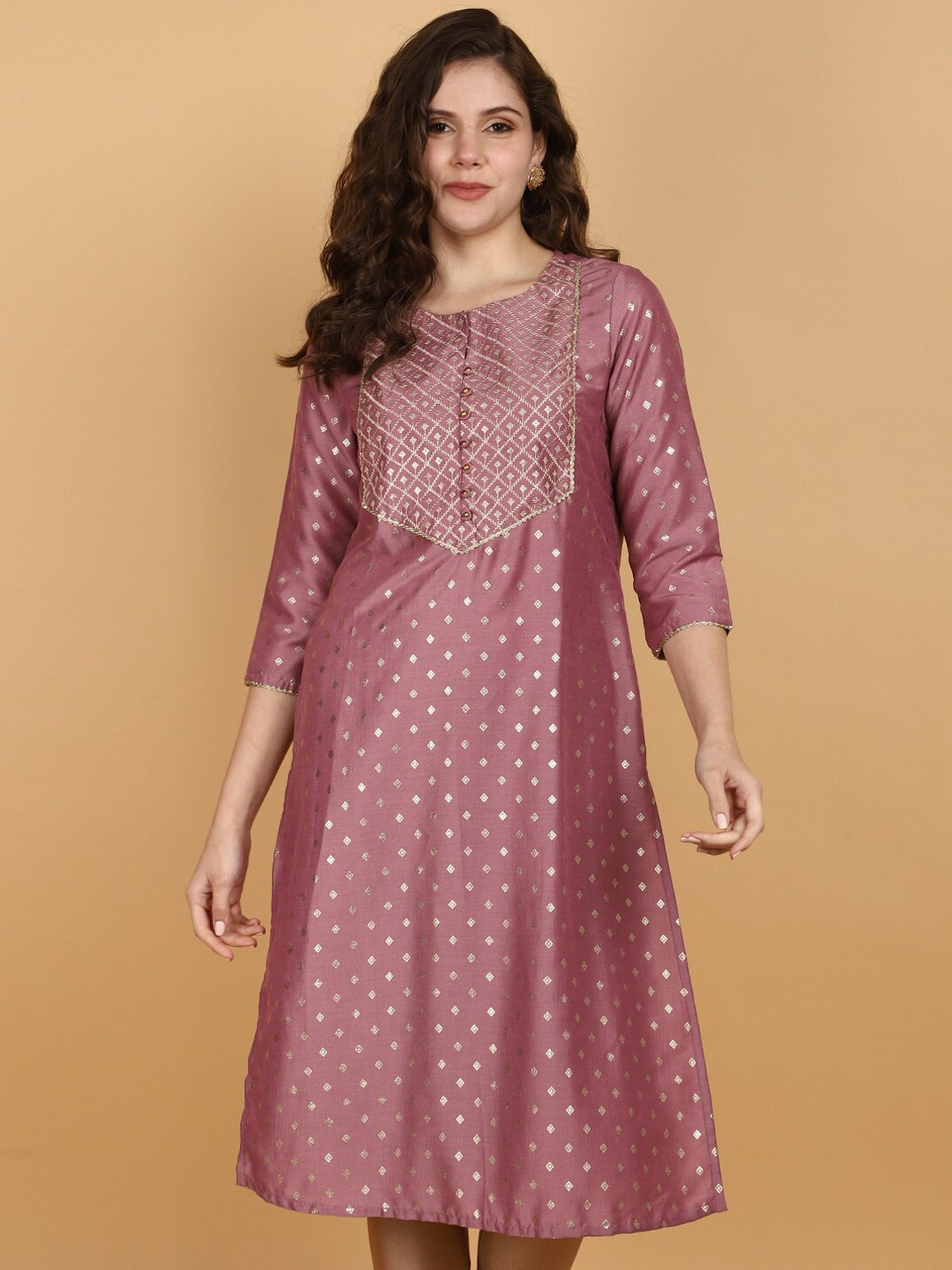 

V-Mart Ethnic Embroidered Round Neck Straight Kurta, Purple