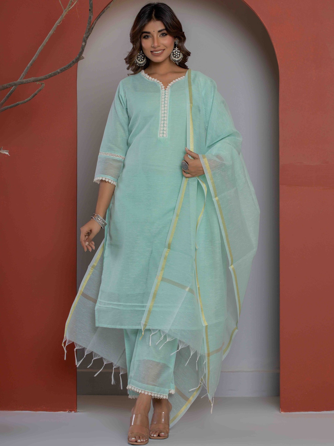 

Do Dhaage V-Neck Pure Cotton Straight Kurta with Trousers & Dupatta, Green