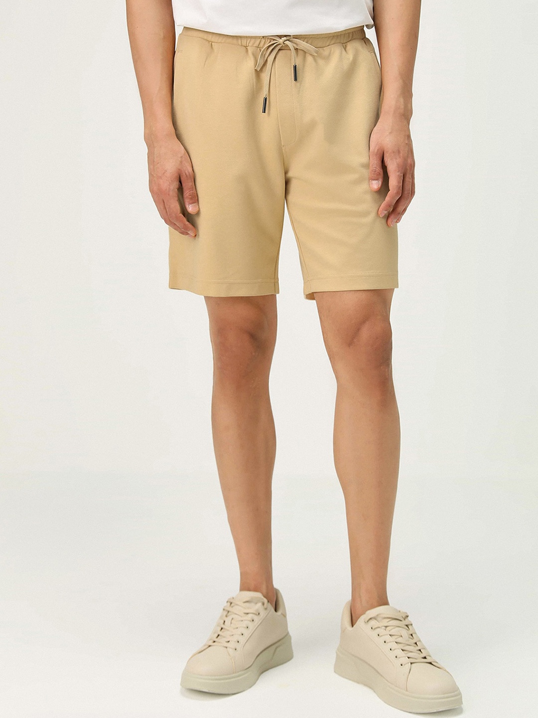 

Andamen Men Mid Rise Shorts, Beige