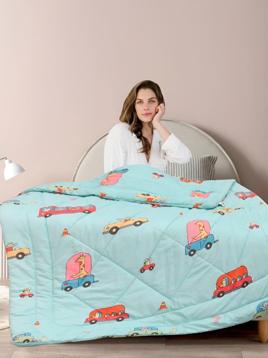 

Supreme Home Collective Blue & Pink AC Room 300 GSM Single Bed Comforter