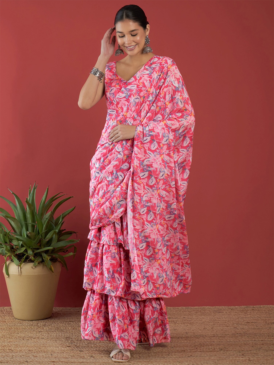 

Anouk Pink & Grey Floral Printed Ready to Wear Saree