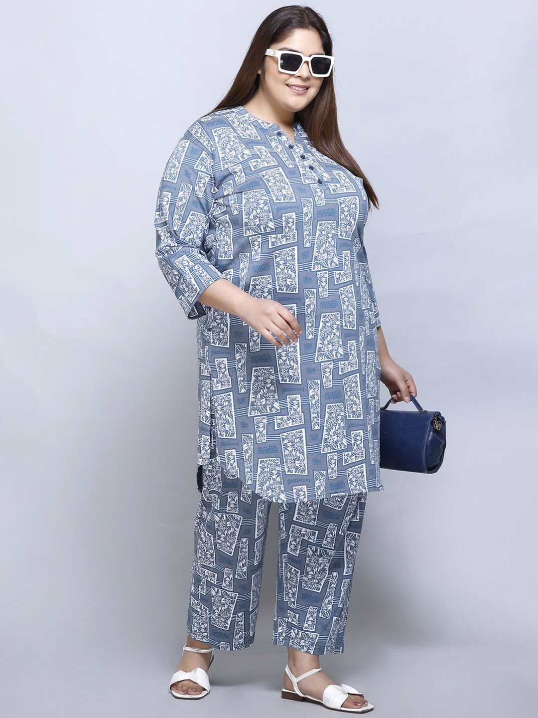 

IN Love Plus Size Abstract Printed Mandarin Collar Pure Cotton Top & Palazzo, Blue