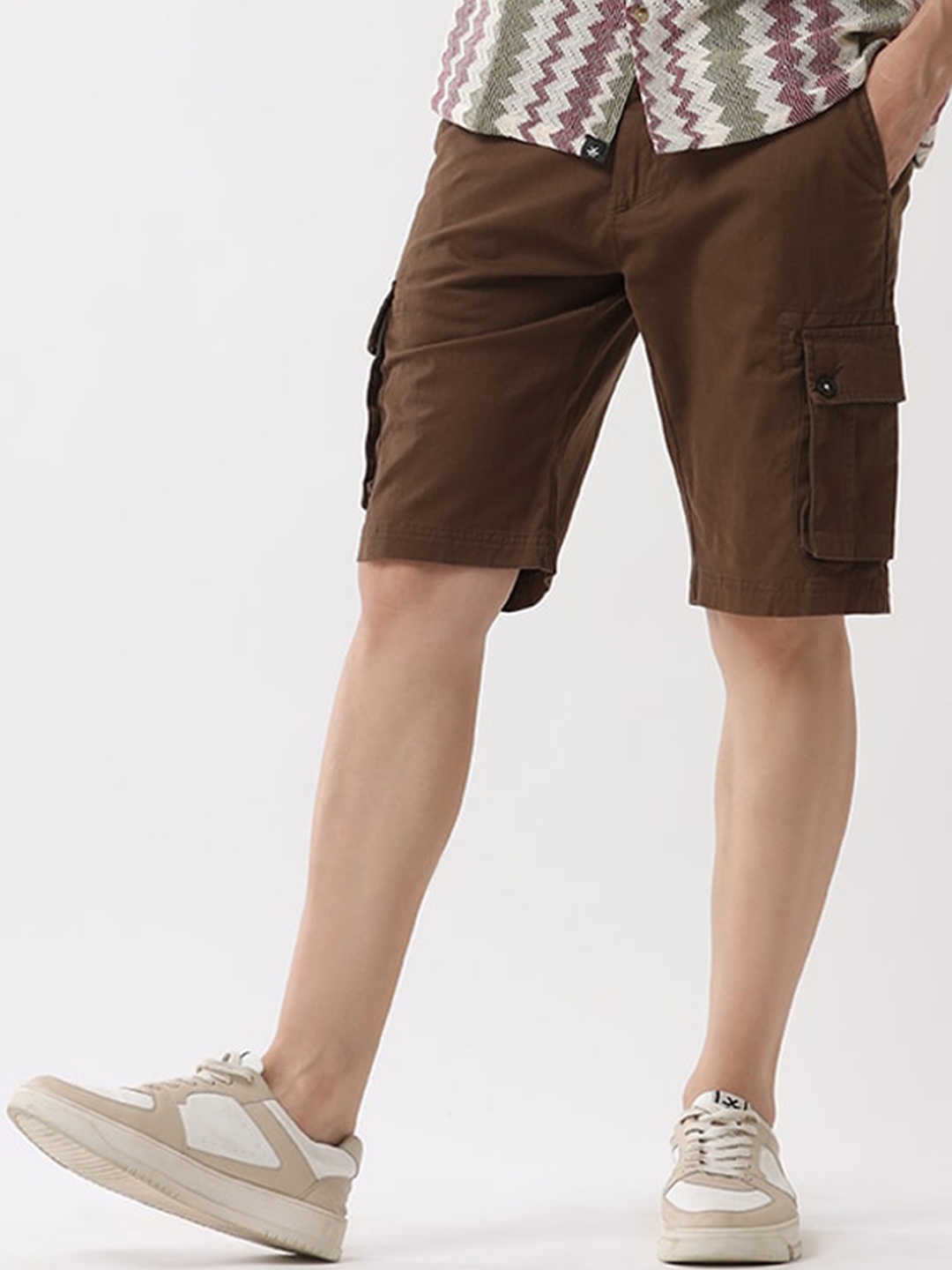 

WROGN Men Slim Fit Mid-Rise Cargo Shorts, Khaki