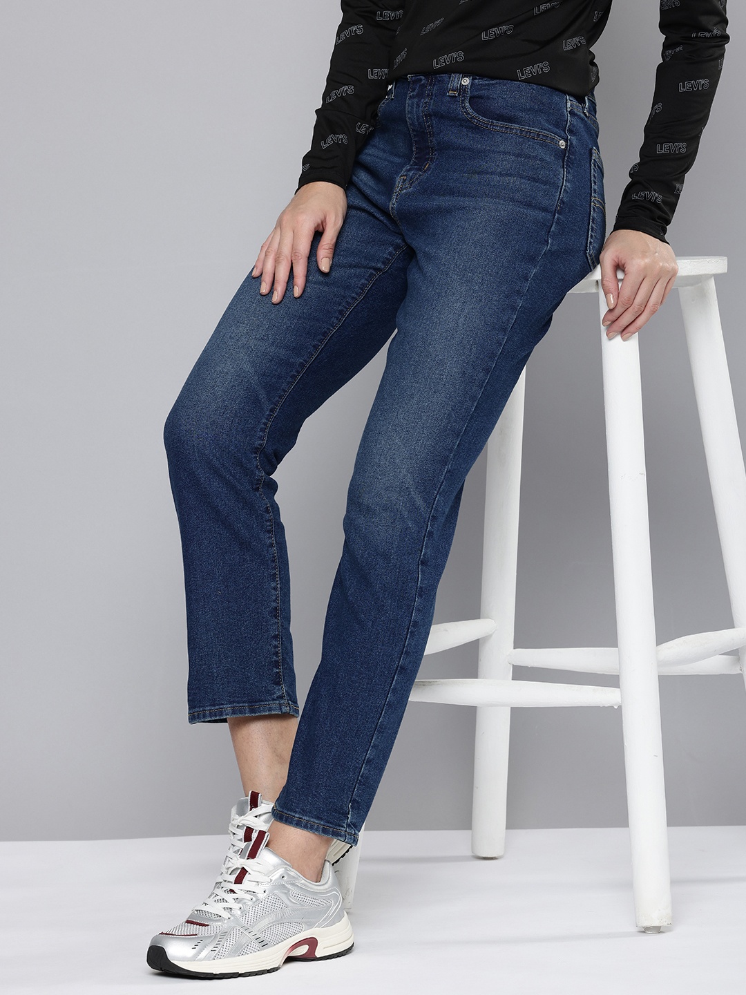 

Levis Women Slim Straight Fit High-Rise Light Fade Stretchable Jeans, Blue