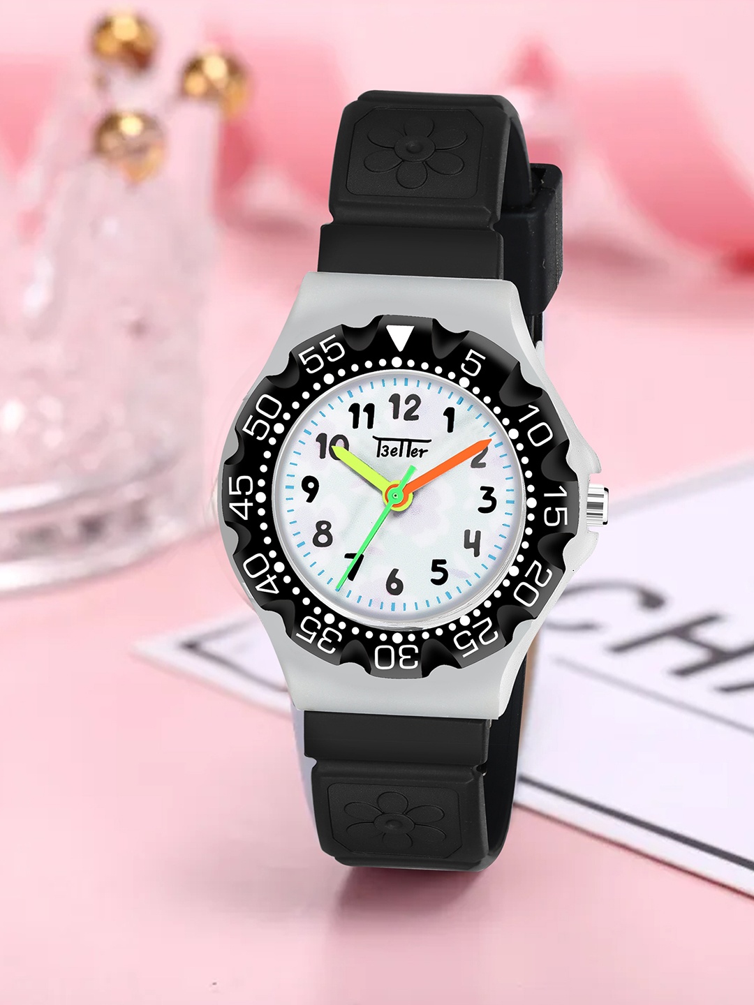 

YOUNG MISSION Kids Dial & Straps Analogue Watches Better Watch 1309 BK, White