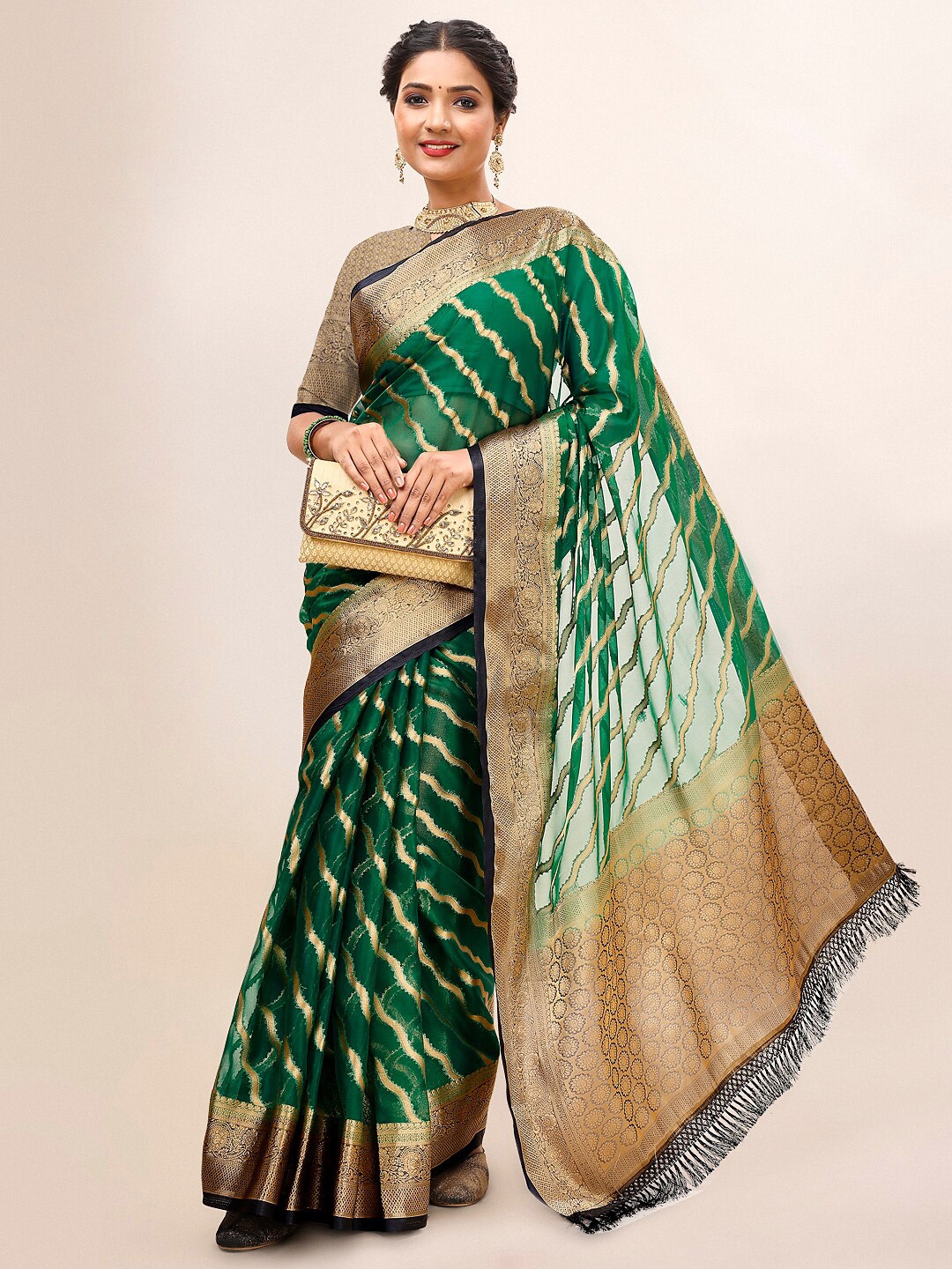 

HERE&NOW LeheriyaWoven Design Zari Organza Saree, Green