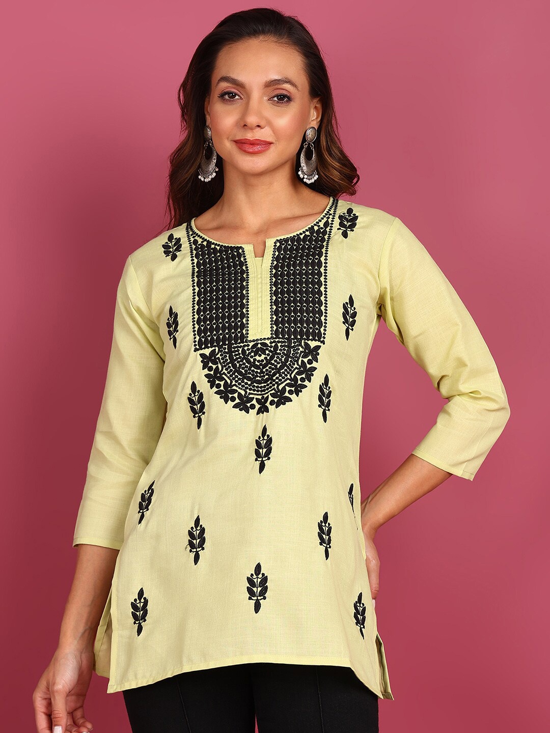 

TOP N THREAD Floral Embroidered Chikankari Pure Cotton Chikankari Kurti, Green